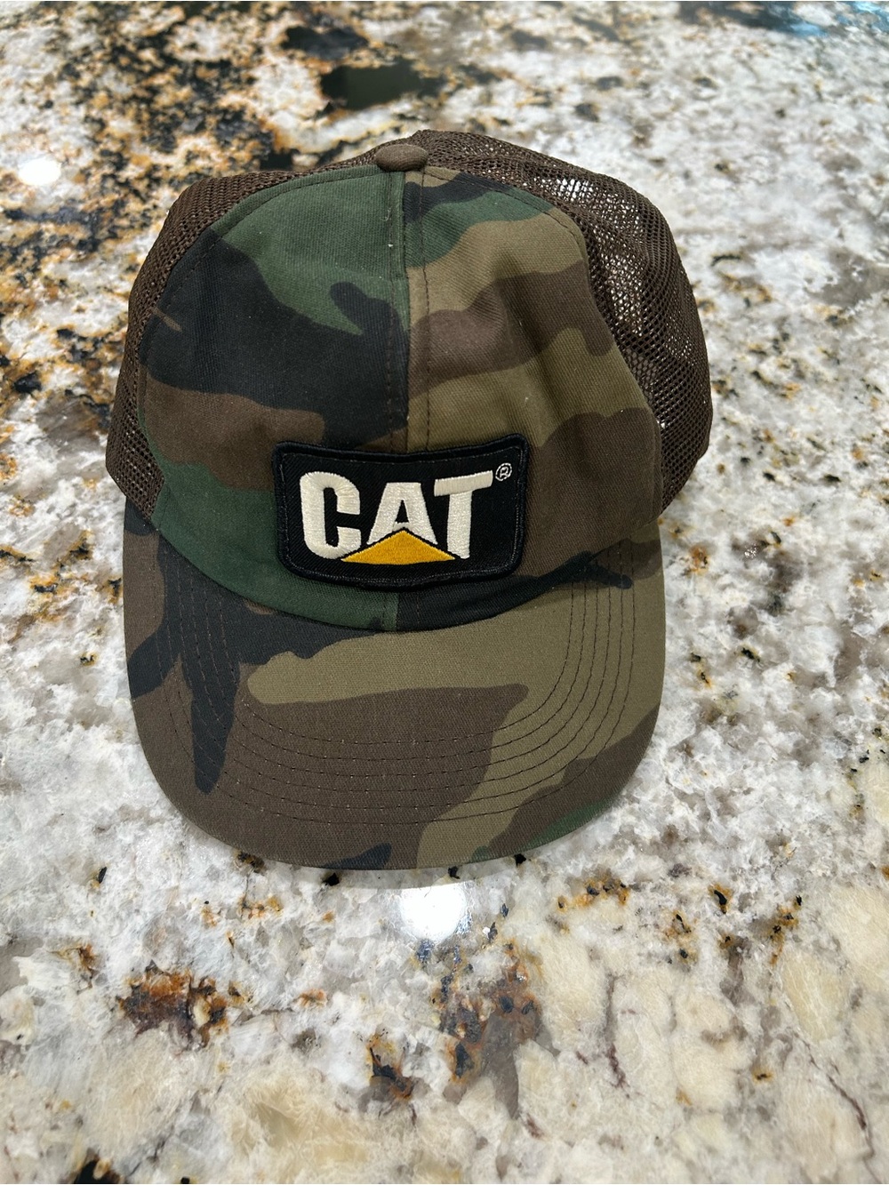 Vintage CAT Caterpillar Camo Mesh Trucker Hat Snapback Cyrk USA Made Patch Cap